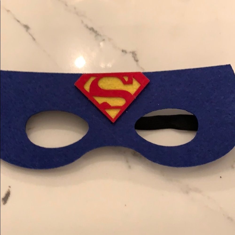 Superman Cape and Mask - Picture 4 of 5